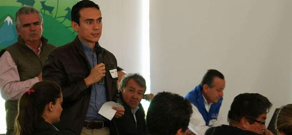 Profesionales-de-Planeacion-y-el-coordinador-del-Sirap-de-la-DTAN-en-el-marco-del-encuentro-con-el-Minambiente.-