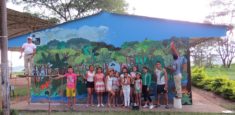 Estudiantes pintan mural en Uribe (Meta) y piden cuidar el Parque Nacional Natural Tinigua
